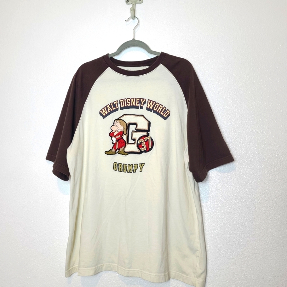 Vintage Walt Disney World Grumpy Graphic Print Varsity Collegiate Tee